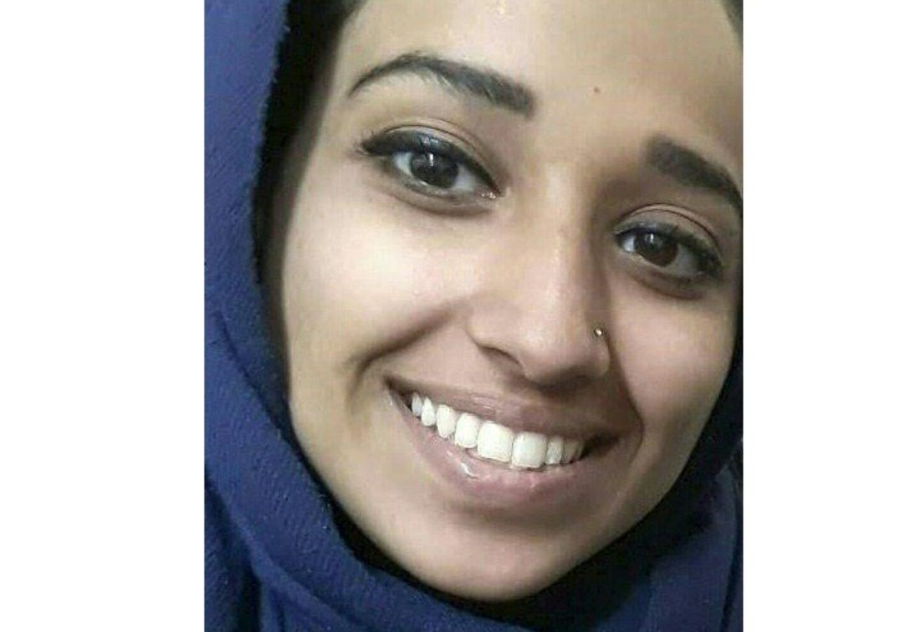 นางสาวโฮดา มูธานา สาวอเมริกัน วัย 24 ปี วิงวอนขอกลับสหรัฐฯ หลังเดินทางไปเข้าร่วมกลุ่มไอซิสในซีเรีย ตั้งแต่4ปีก่อน 