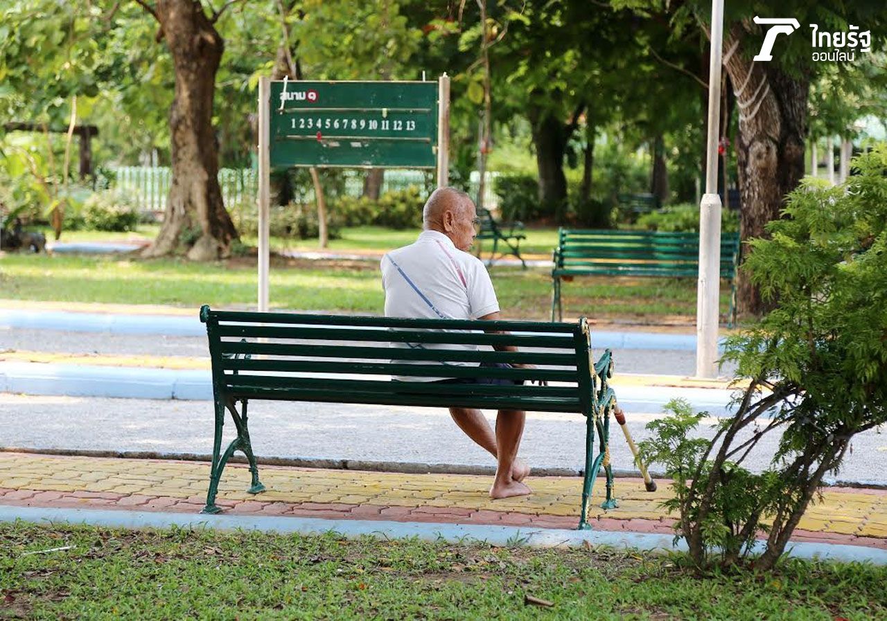 ผู้ที่มีอายุ 60 ปีขึ้นไป มีจำนวน 10,666,803 คน
