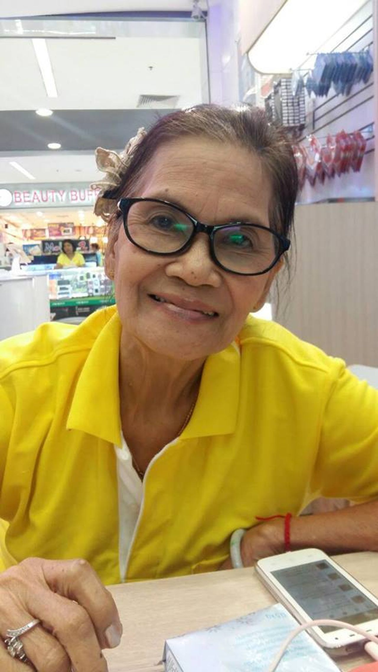 กานดา นามแย้มแป้น หรือ ป้าแมว ดาวพระศุกร์ ขอบคุณภาพจากอินเทอร์เน็ต