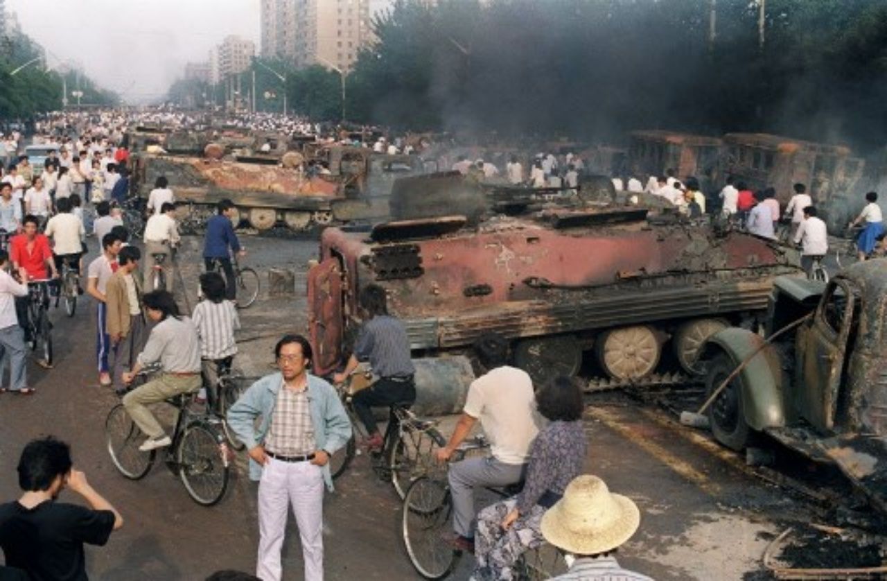 ภาพเหตุการณ์ประท้วงที่จัตุรัสเทียนอันเหมินเมื่อ 4 ก.ค. 2532