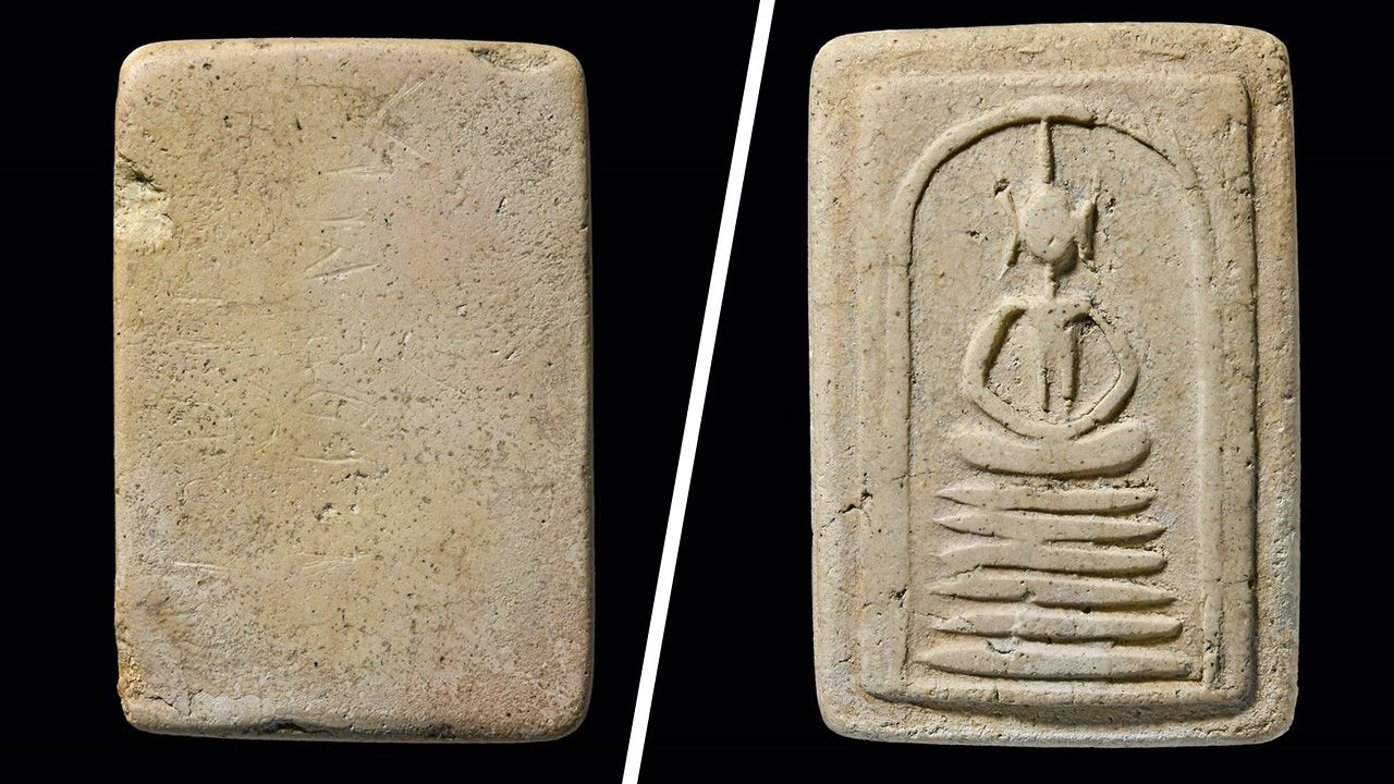 พระสมเด็จเกศไชโย พิมพ์ ๖ ชั้น อกตัน วัดไชโยวรวิหาร ของ วิรัญดา วีรารักษ์.