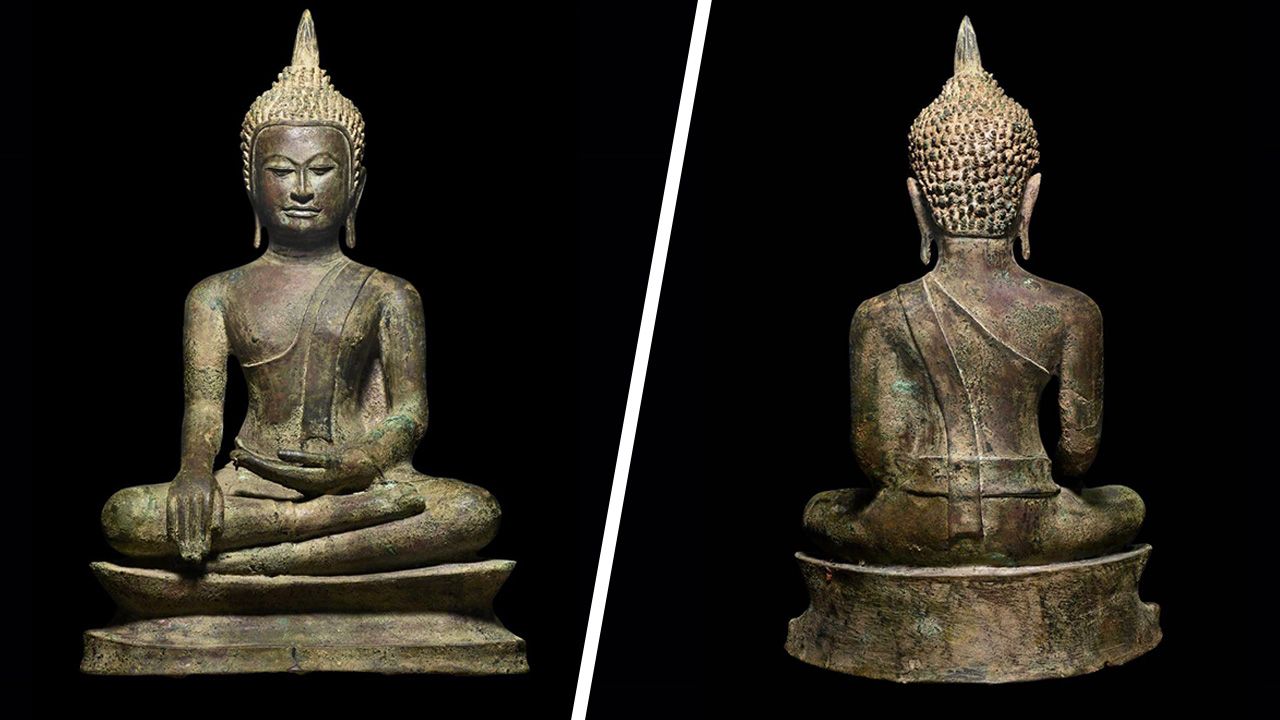 พระพุทธรูปบูชา พุทธศิลป์สมัยอู่ทอง สนิมเขียวหยก ยุคต้น หน้าตัก ๘ นิ้ว ของ อมรศักดิ์ พงศ์พศุตม์.