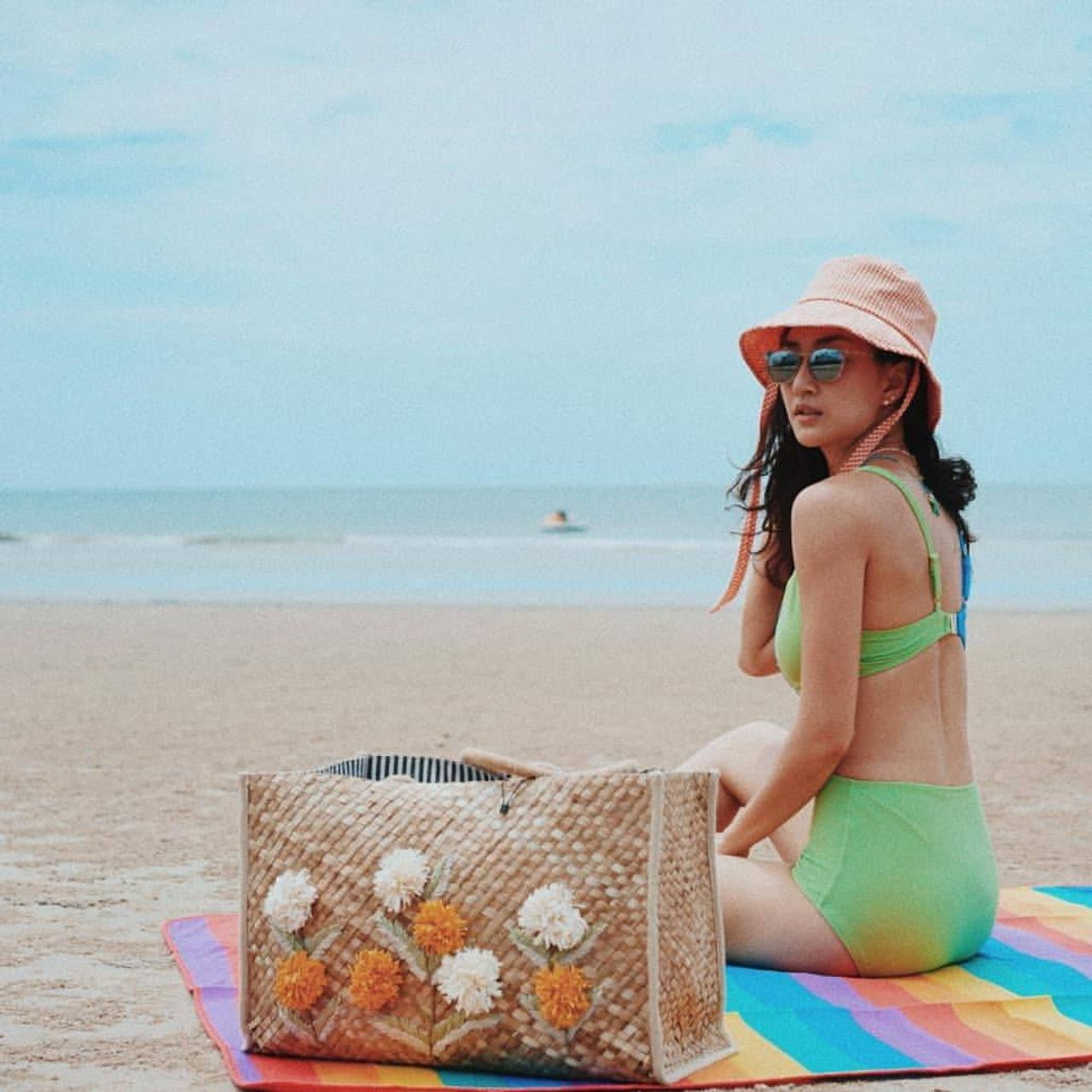 ขอบคุณภาพจากไอจี @khemanito