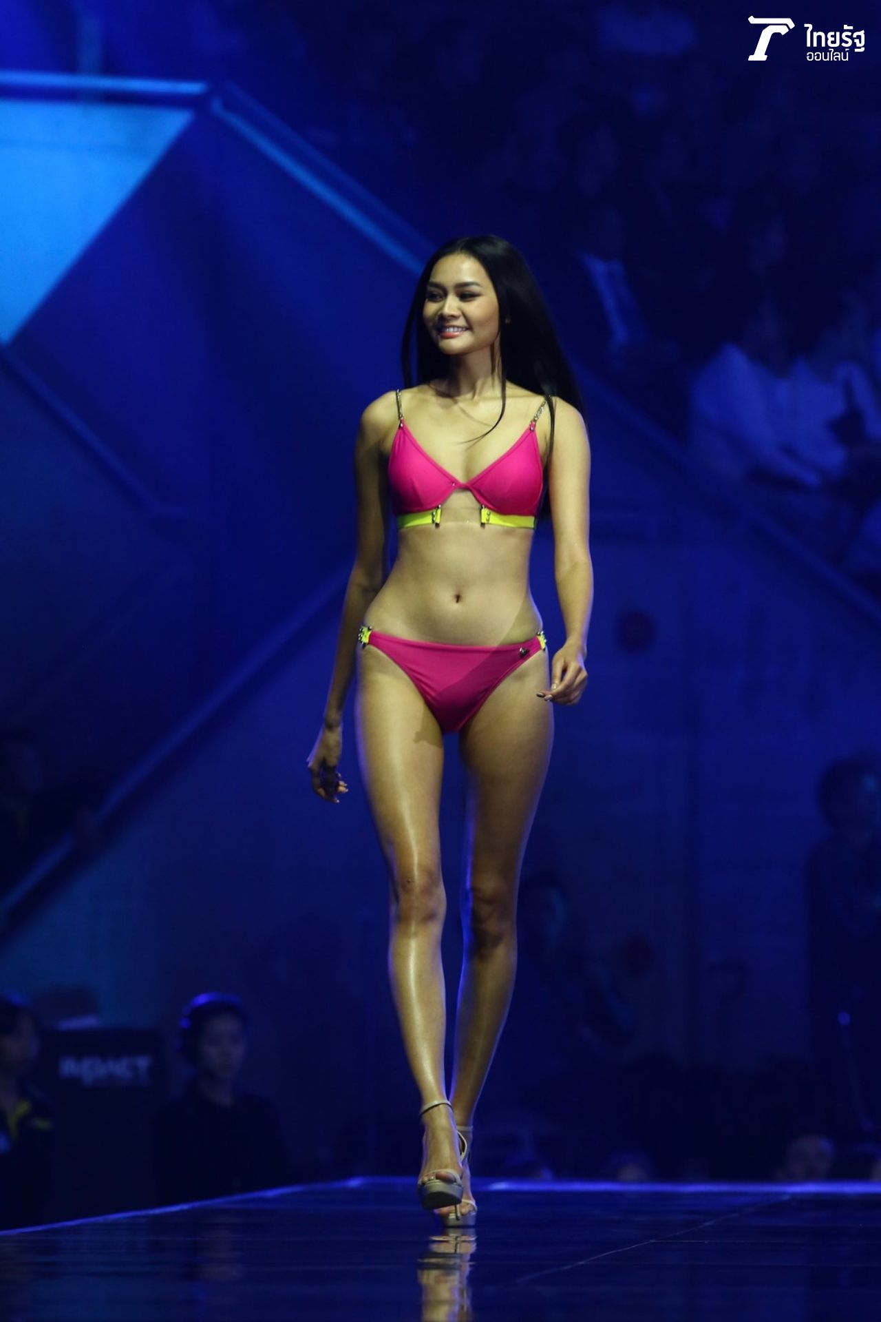 เฟิร์ส ภัทราพร หวัง