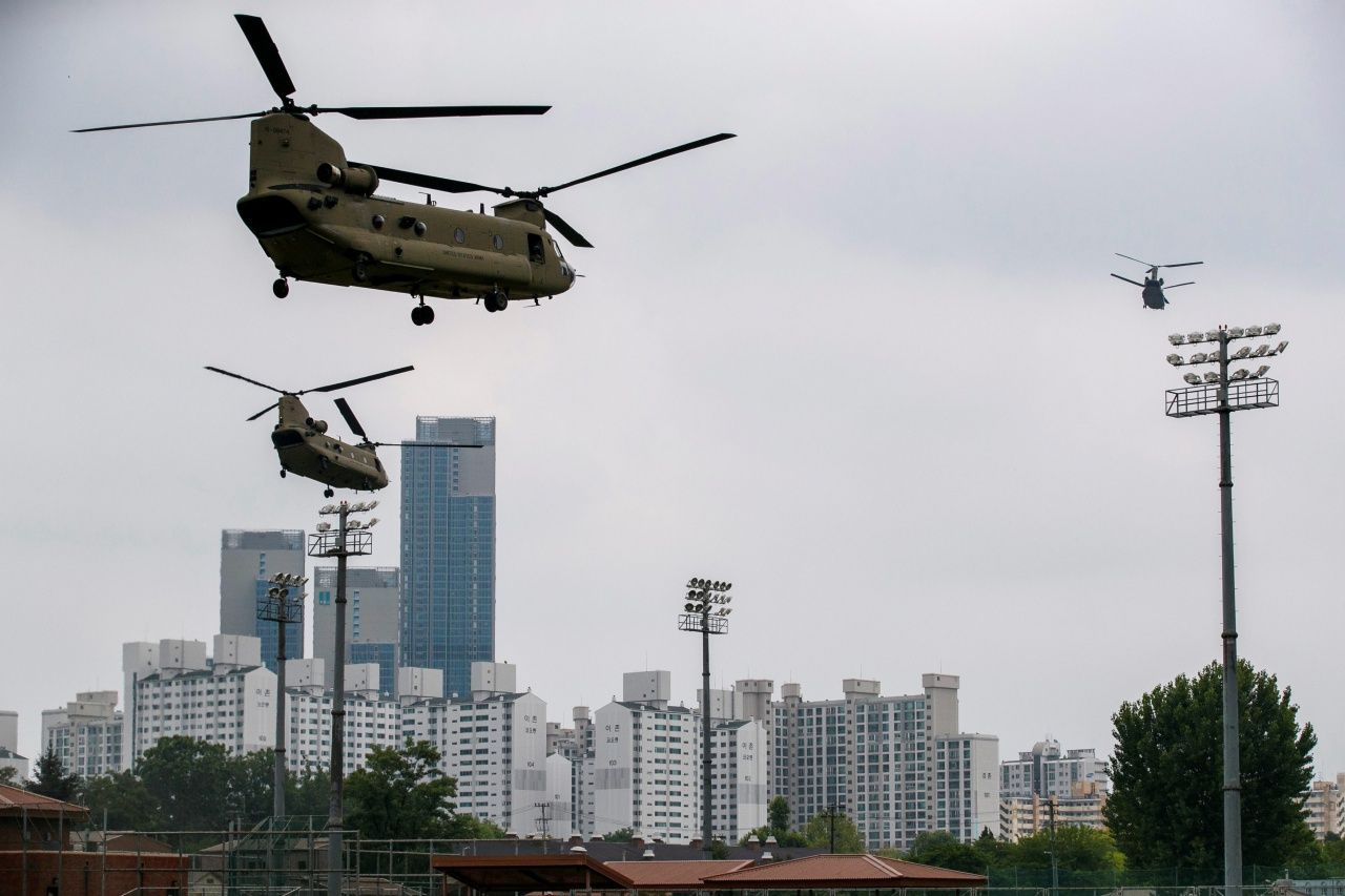 ประธานาธิบดีโดนัลด์ ทรัมป์ นั่งเฮลิคอปเตอร์ ‘Marine One’มายังเขตปลอดทหารระหว่างเกาหลีเหนือและใต้ ที่หมู่บ้านปันมุนจอม