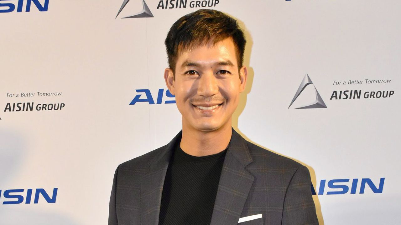 โดนดราม่าว่า ไม่เหมาะสมกับบทนางเอกละคร “ผู้บ่าวอินดี้ยาหยีอินเตอร์” เวียร์–ศุกลวัฒน์ จึงออกโรงปกป้อง เซฟฟานี่ “ตอนนี้เรตติ้งดี นี่น่าจะเป็นคำตอบแล้วเขาเหมาะสมจริงๆ”.