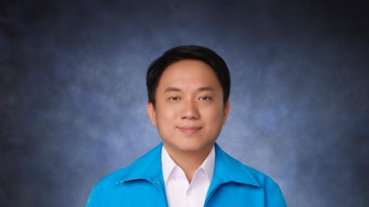 ศิริโชค โสภา 