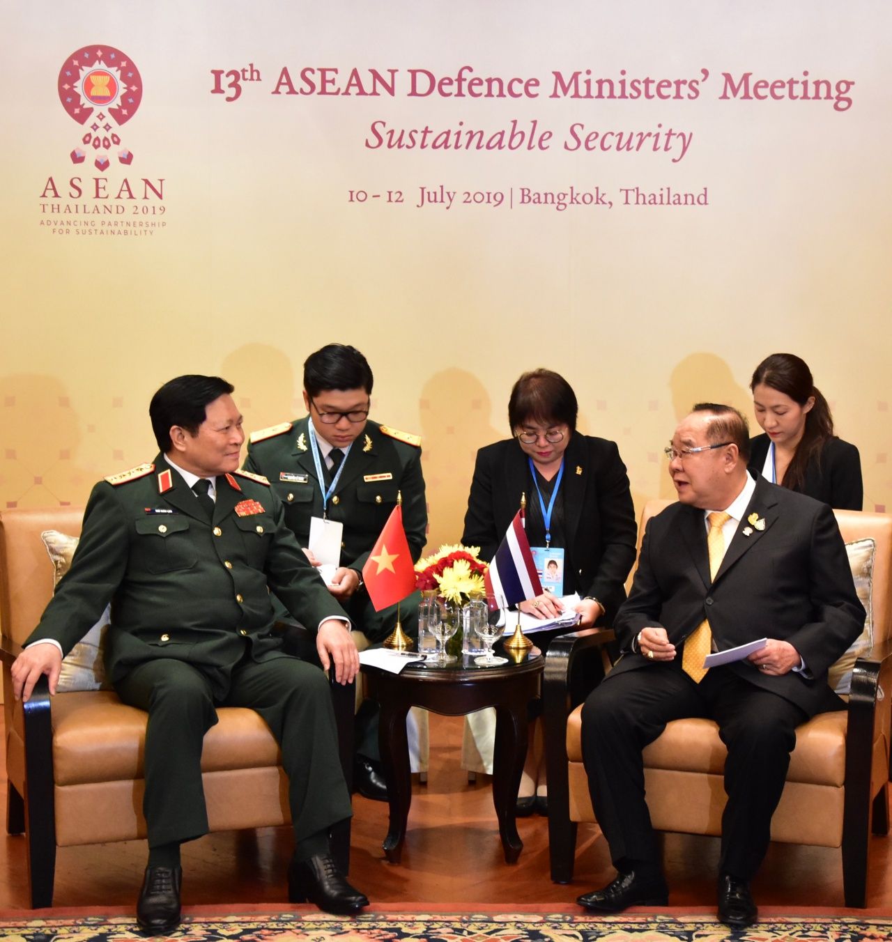 พล.อ.โง ซวน หลิก รมว.กลาโหมเวียดนาม