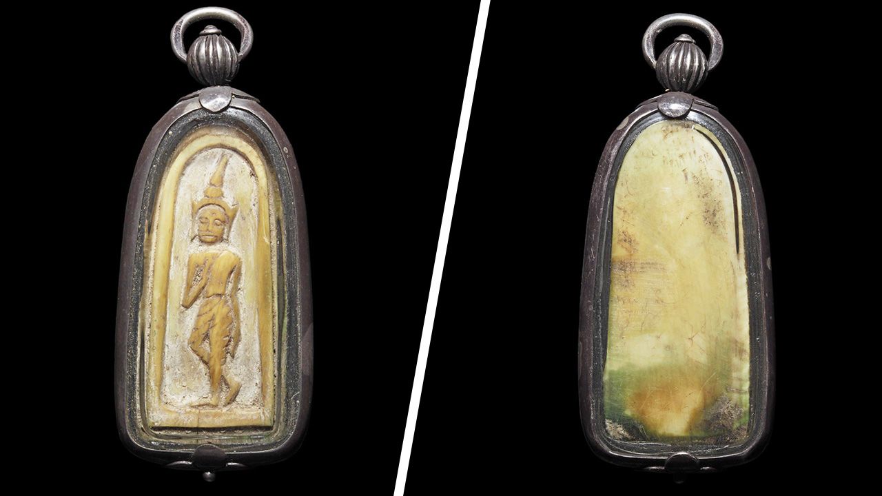 พระลีลาเมืองสรรค์ งาแกะ หลวงพ่อกวยวัดบ้านแค ชัยนาท ของ เบนจมิน ท่าพระจันทร์.