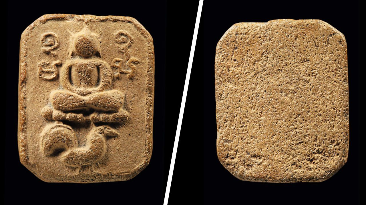 พระพิมพ์ ไก่หางพวง หลวงพ่อปาน วัดบางนมโค อยุธยา ของหนึ่ง พัทยา.