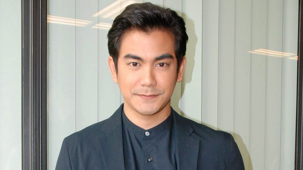 ควงเพื่อนต่างเพศไปดินเนอร์กันสองต่อสองจนตกเป็นข่าว ทำเอา ฌอห์ณ จินดาโชติ รู้สึกผิดเพราะเพื่อนสาวนางมีแฟนแล้ว!...จำไว้ฐานะ “แฟน” ทำแทนกันไม่ได้ ต้องหาเอง.