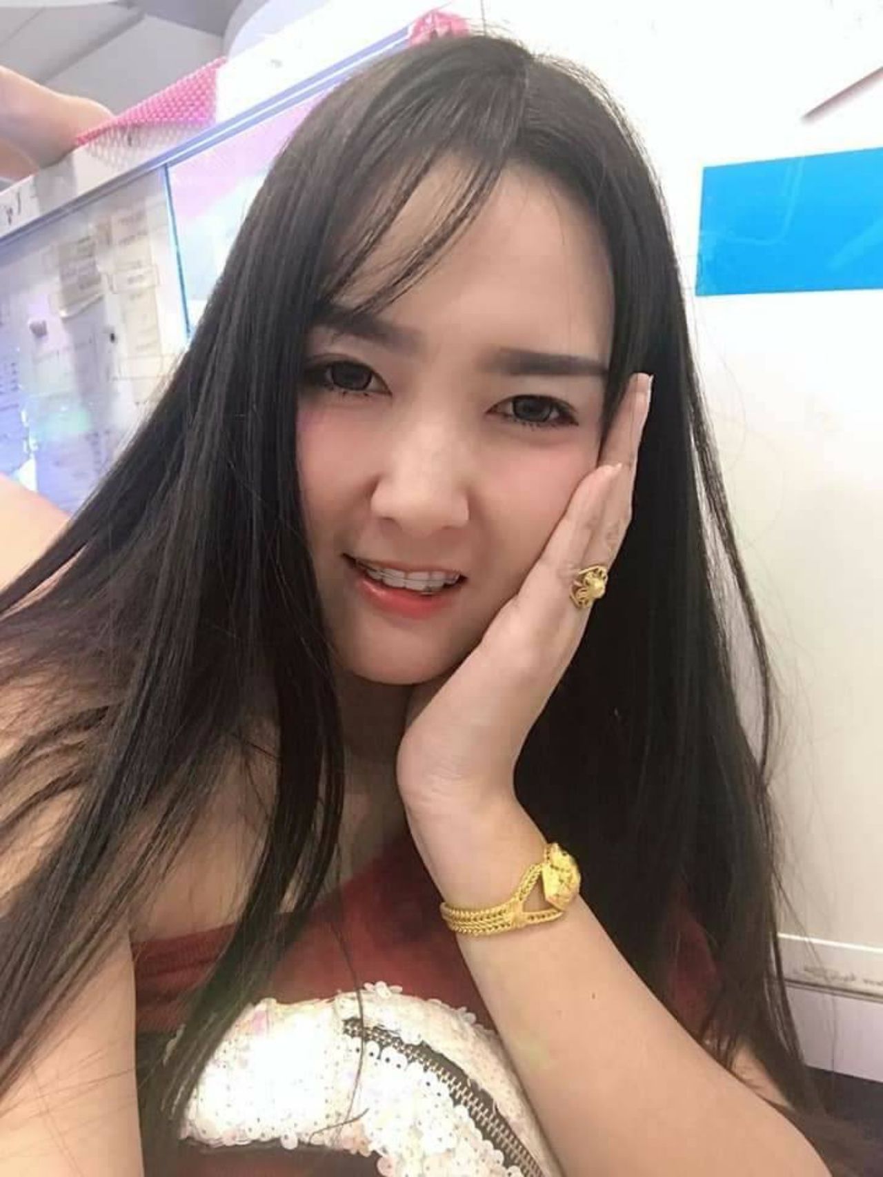 นางสาวรัตนา แหลมหลัก อายุ 34 ปี เมื่อตอนที่ยังมีชีวิต