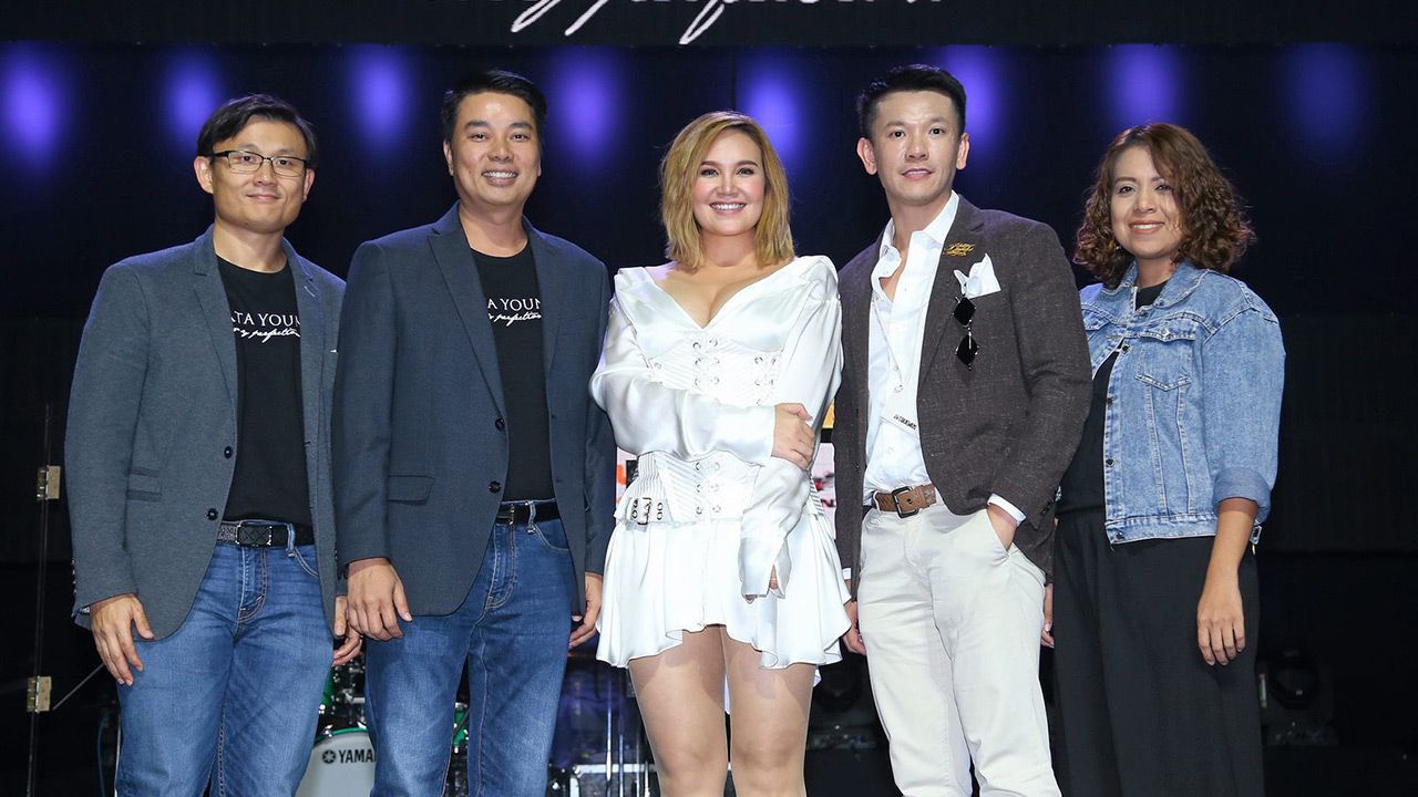 คอนเสิร์ตทาทา เน็กซ์ คอมพานี แถลงข่าว “TATA YOUNG MY PERFECTION CONCERT” คอนเสิร์ตของซุปเปอร์สตาร์สาว “ทาทา ยัง” โดย ปรีดิ์ธนัช โสรัต, คมสันต์ เชษฐโชติ-ศักดิ์, จิณณวัตร สิริวัฒน์ และ สิรินยา สรรพขาว ร่วมขึ้นงานด้วย ณ โรงละครเคแบงก์สยามพิฆเนศ ชั้น 7 สยามสแควร์วัน.