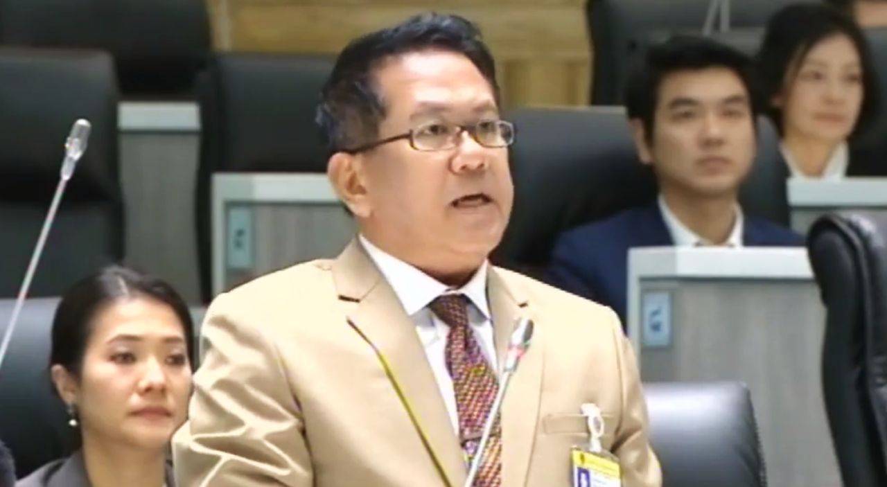 จิรายุ ห่วงทรัพย์