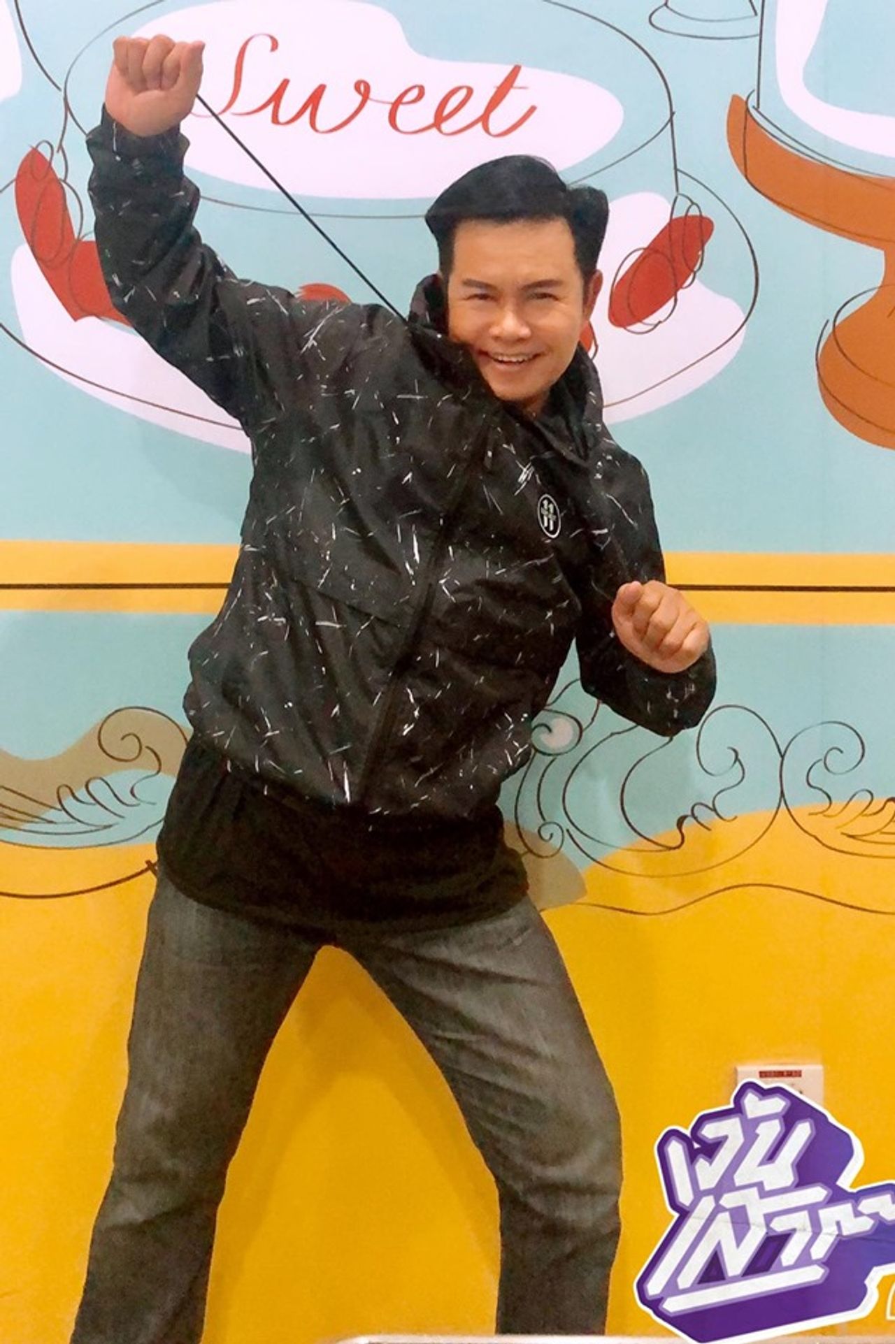 มนต์สิทธิ์ คำสร้อย ขอบคุณภาพจากเฟซบุ๊ก มนต์สิทธิ์ คำสร้อย