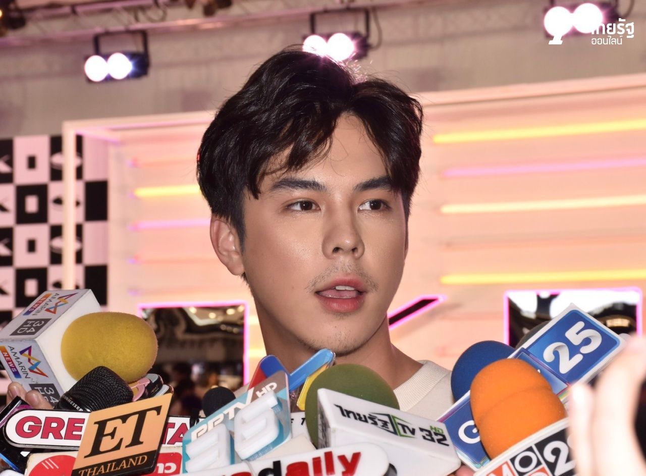 พีช พชร