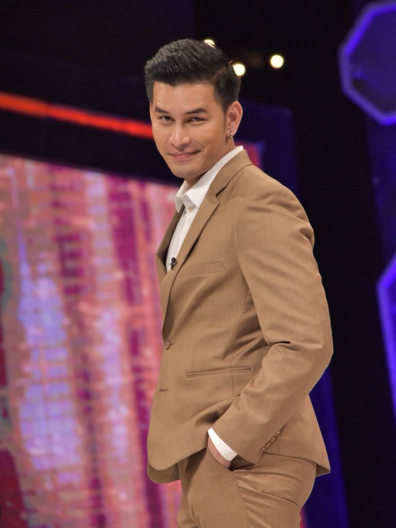 เหม ภูมิภาฑิต ขอบคุณภาพจากรายการ 