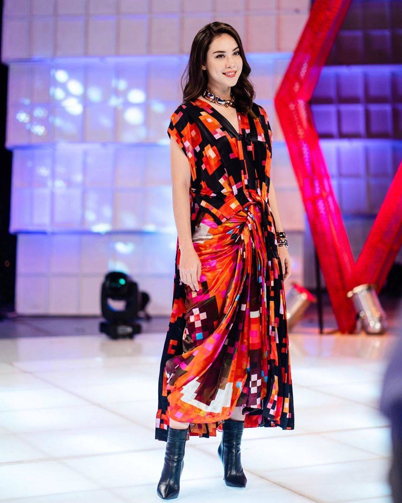 แมท ภีรนีย์ ขอบคุณภาพจากไอจี @mattperanee