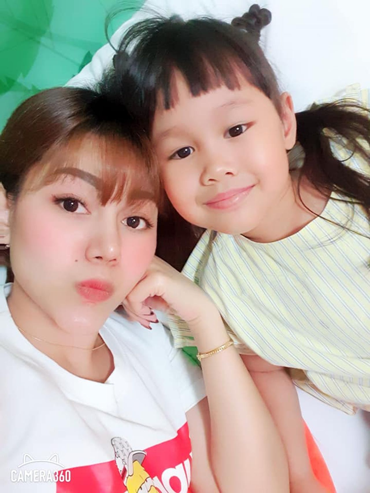 น้องมายด์และลูกสาว ขอบคุณภาพจากเฟซบุ๊ก Boonpatcharee Saengthongwirakun