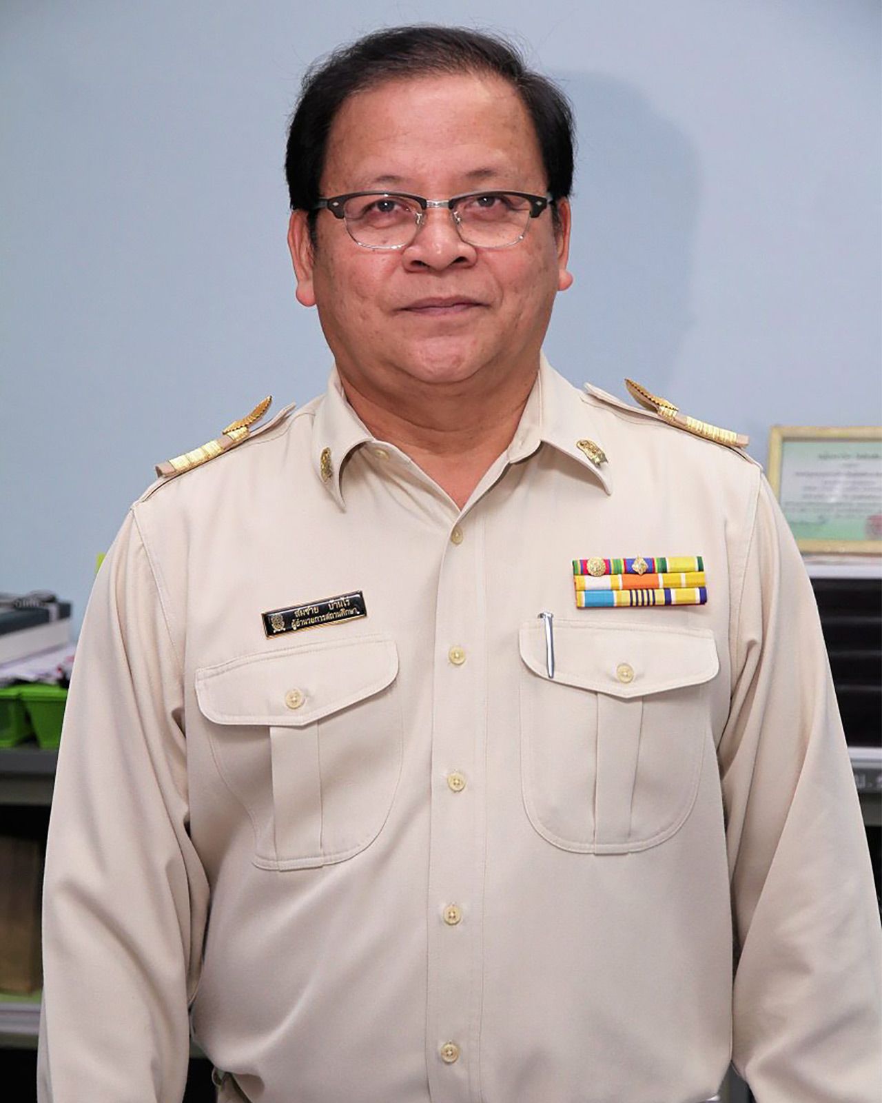 นายสมภพ ตะราษี ผจก.ทั่วไปด้านชุมชนสัมพันธ์ บมจ.ซีพี ออลล์ นำทีมให้ความรู้.