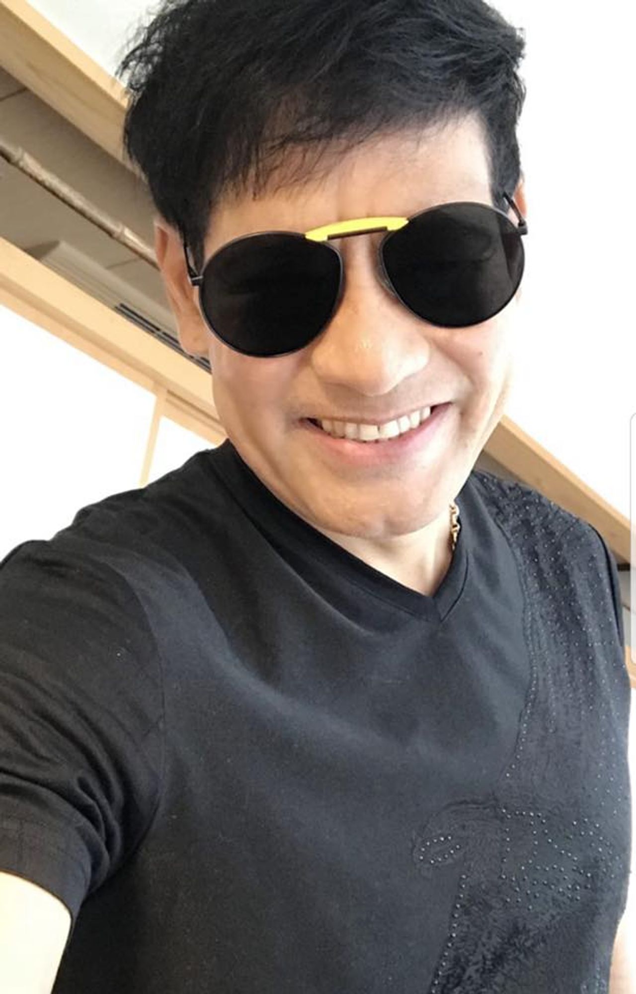 ไทด์ เอกพันธ์ ขอบคุณภาพจากแฟนเพจ ไทด์ เอกพัน บรรลือฤทธิ์