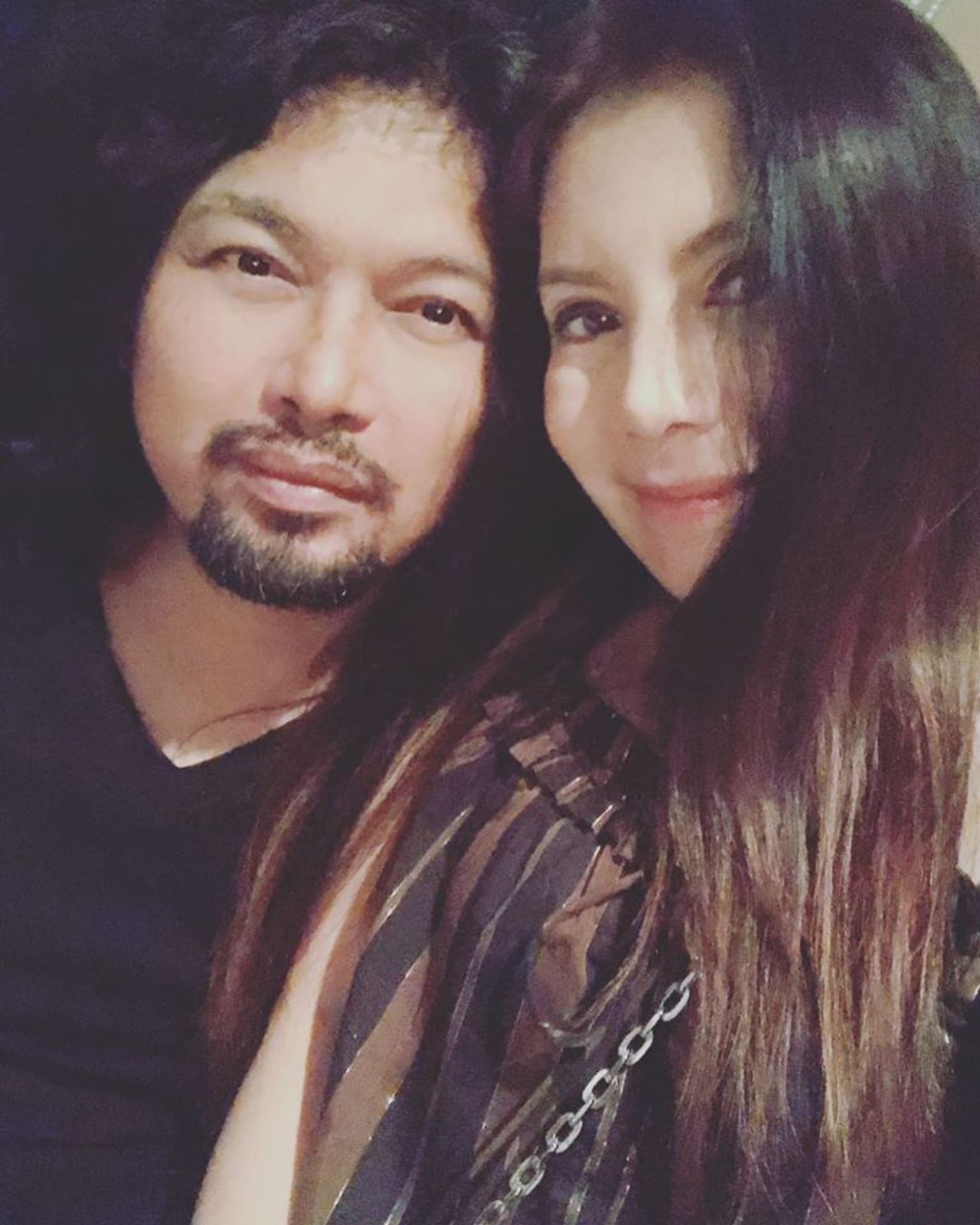 เสก-กานต์ ขอบคุณภาพจากแฟนเพจ Wiphakorn Karn