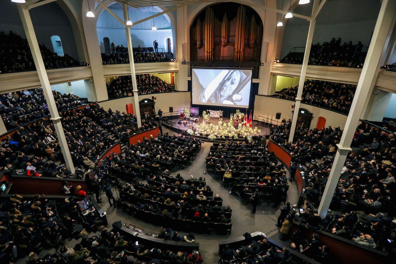 ชาวแคนาดาจัดพิธีไว้อาลัยแก่ผู้เสียชีวิตในเหตุเครื่องบินโดยสารยูเครนถูกอิหร่านยิงตก