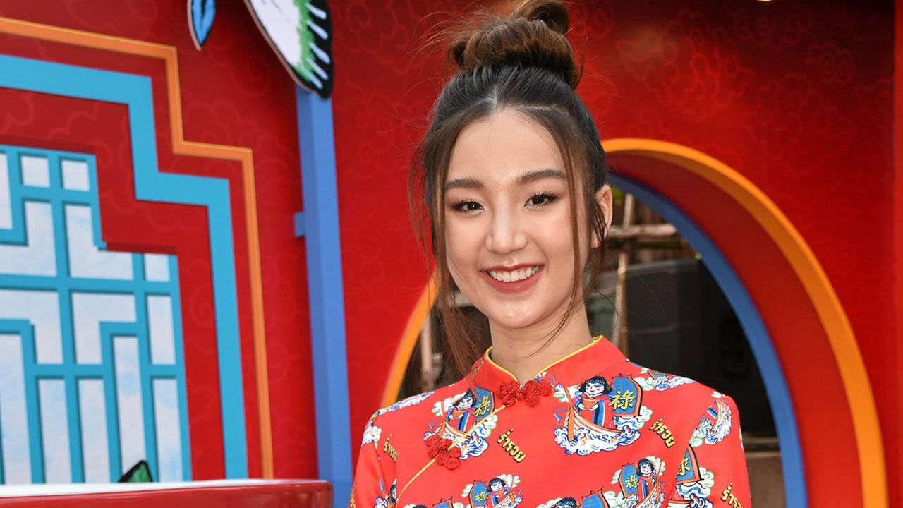 ขอไม่ฟันธงสัมพันธ์ กัปตัน-ชลธร กับ พลอย-ชวพร ปล่อยเป็นเรื่องหัวใจแต่ที่หวาน แน่ ต้าเหนิง-กัญญาวีร์ กับ เจเจ-กฤษณภูมิ ยกก๊วนไปอเมริการอบนี้สวีตดีมีไม่ตก!