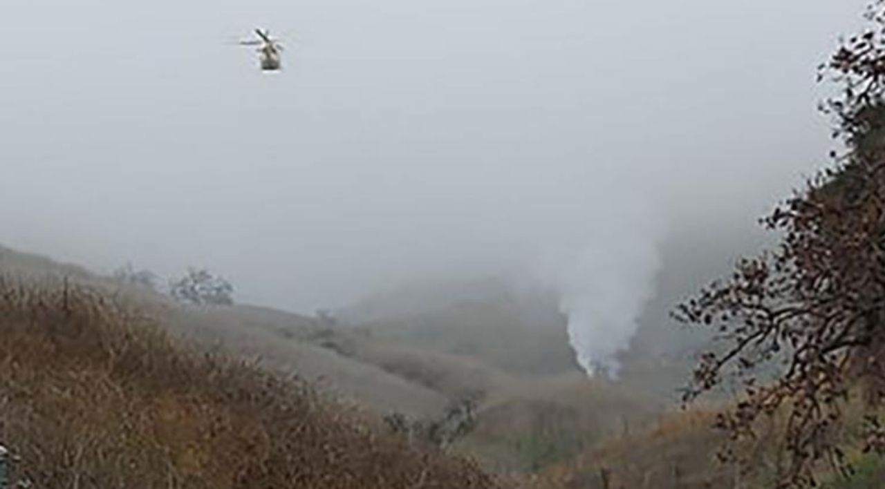 ภาพของทางการสหรัฐฯ แสดงให้เห็นช่วงเวลาที่เฮลิคอปเตอร์ของโคบี ไบรอันท์ ขึ้นบิน ท่ามกลางสภาพอากาศเลวร้าย หมอกลงจัดมาก ก่อนจะประสบเหตุตกเมื่อ 27 ม.ค.63