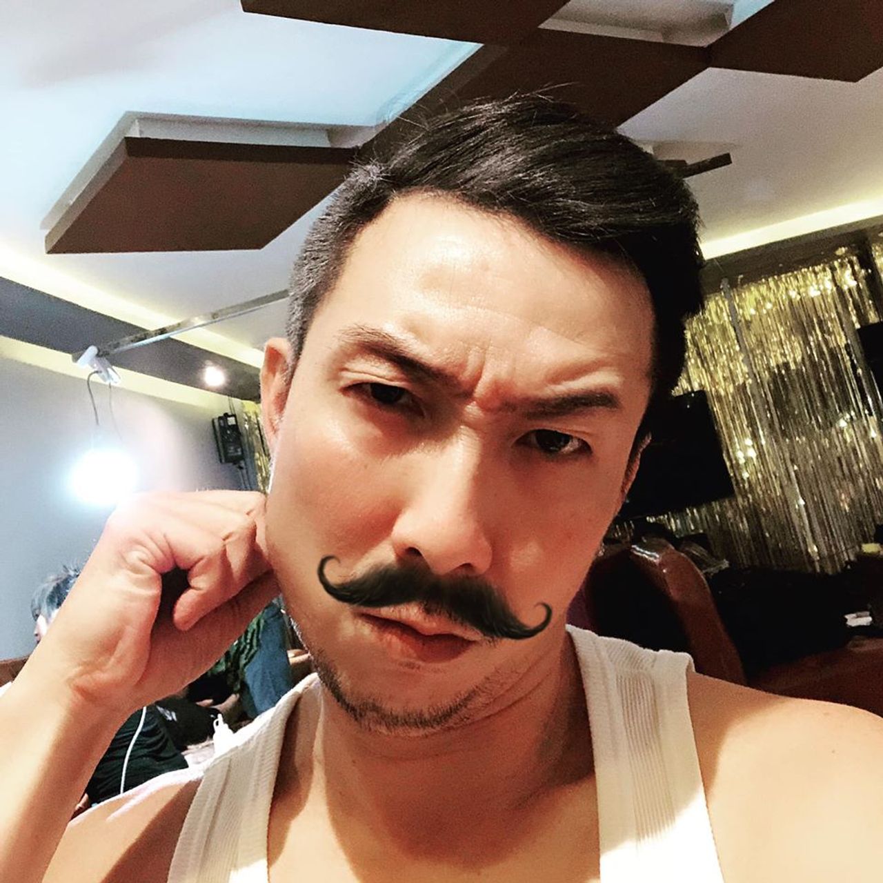 โจอี้ บอย ขอบคุณภาพจากเฟซบุ๊ก Apisit Joeyboy Opasaimlikit