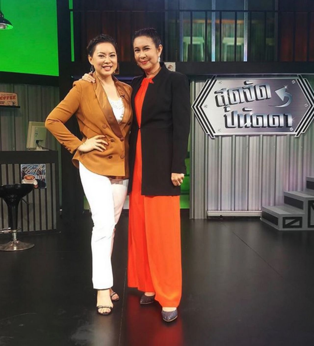 บุ๋ม ปนัดดา กับ ส้ม ชนากานต์ 