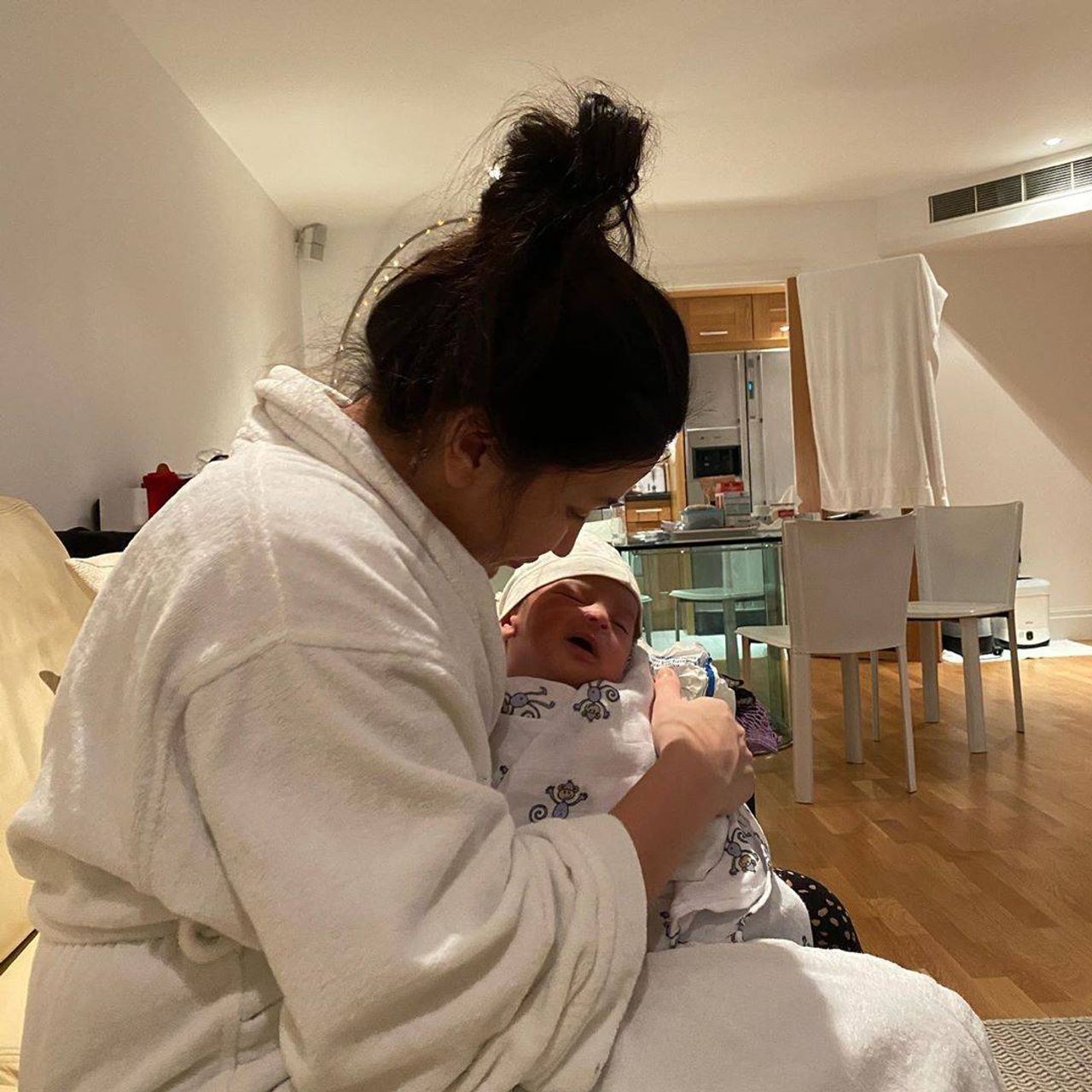 ขอบคุณภาพจากไอจี @angieq8