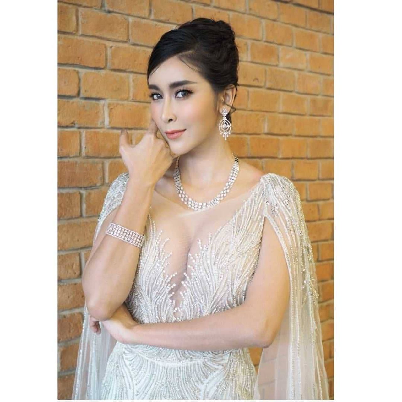 ใหม่ สุคนธวา ขอบคุณภาพจากไอจี @maisukhon