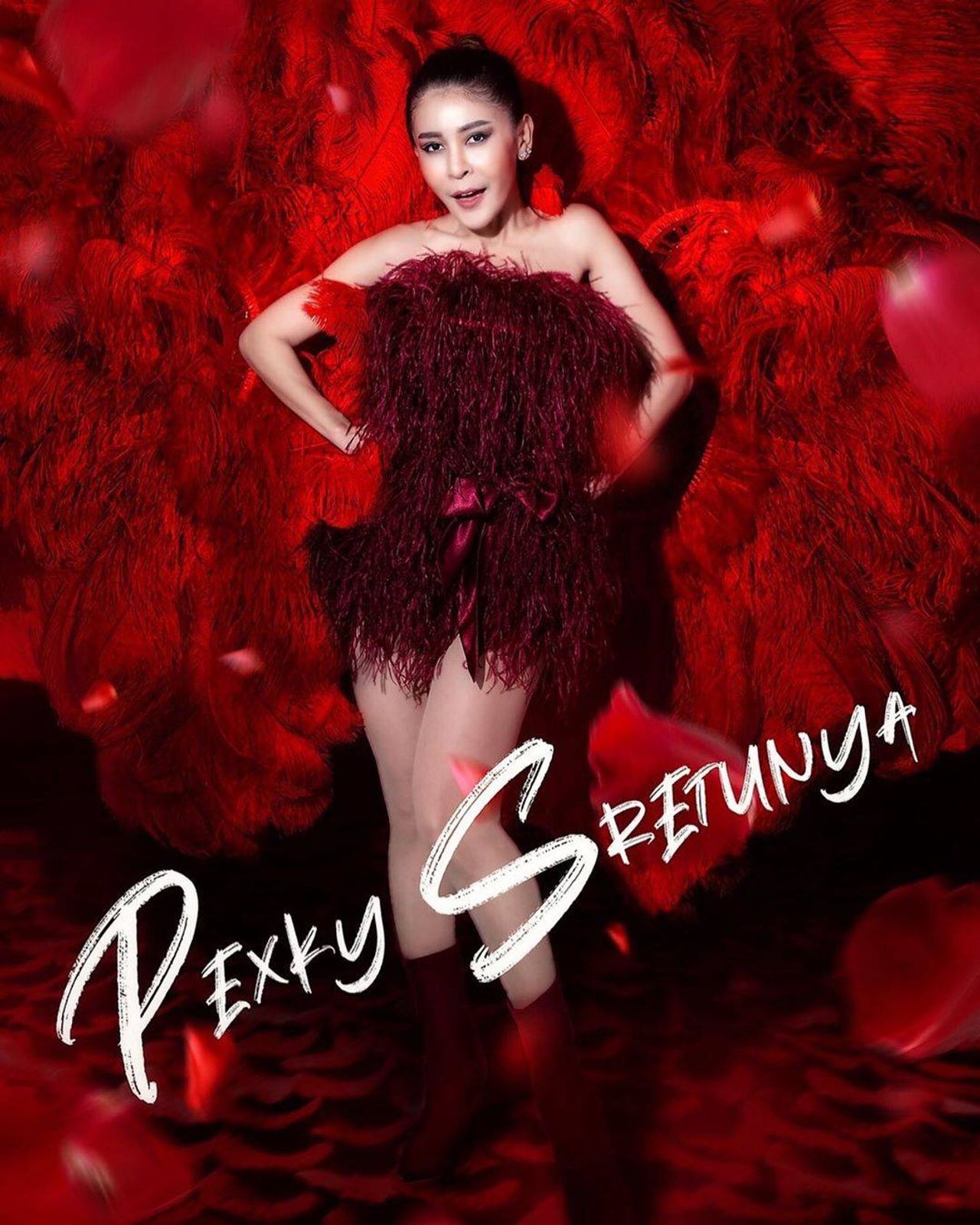 เป็กกี้ ศรีธัญญา ขอบคุณภาพจากไอจี @pexky_sretunya