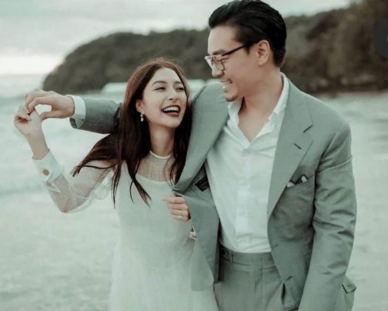 “มิว–นิษฐา จิรยั่งยืน & เซนต์–ธราภุช คูหาเปรมกิจ”