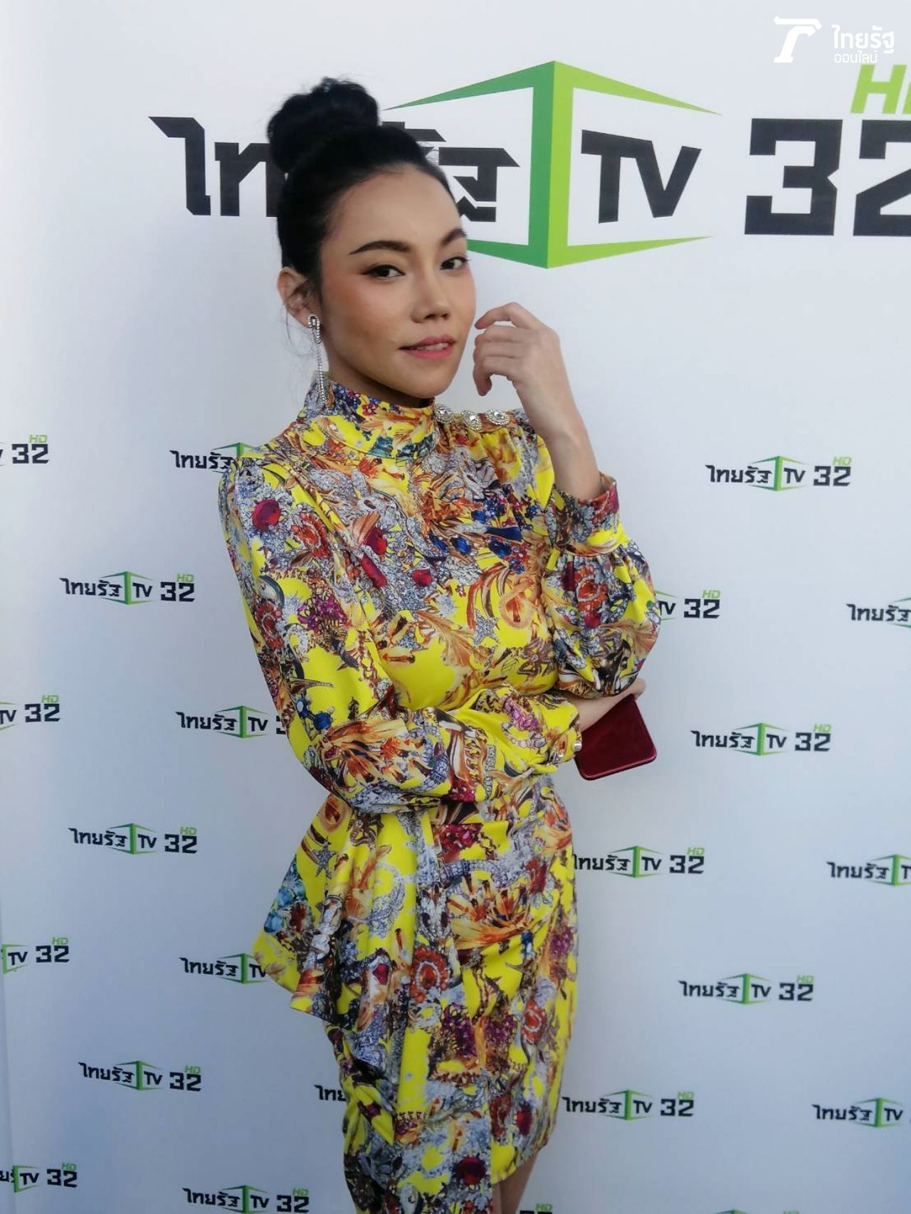 เอมมี่ อมลวรรณ