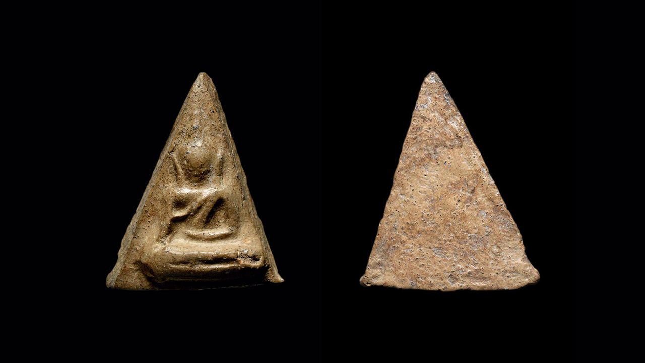 พระนางพญาพิมพ์ใหญ่ มีหู กรุโรงทอ วัดโพธิ์ พิษณุโลก ของรัณ ศรัณย์ยักษ์.