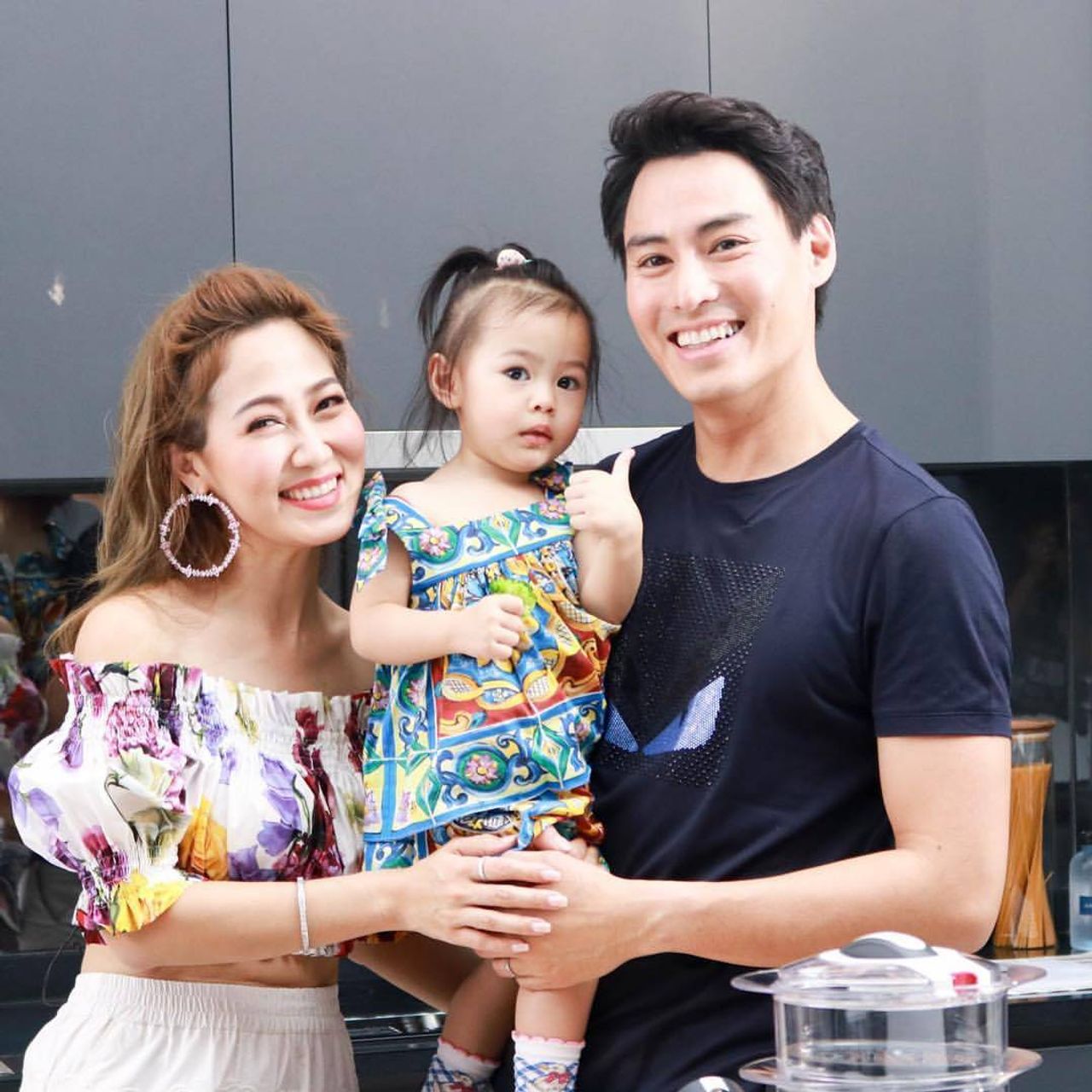 ต้าร์-น้ำหวาน และน้องลูก้า ลูกสาว ขอบคุณภาพจากไอจี @navintar