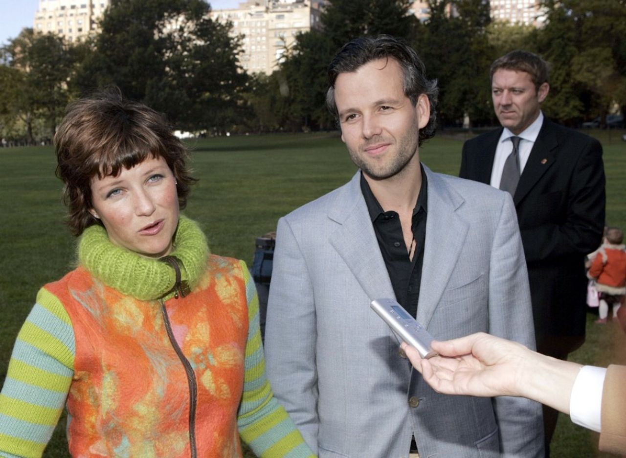 เจ้าหญิงมาร์ธา และอารี เบห์น เมื่อปี 2547