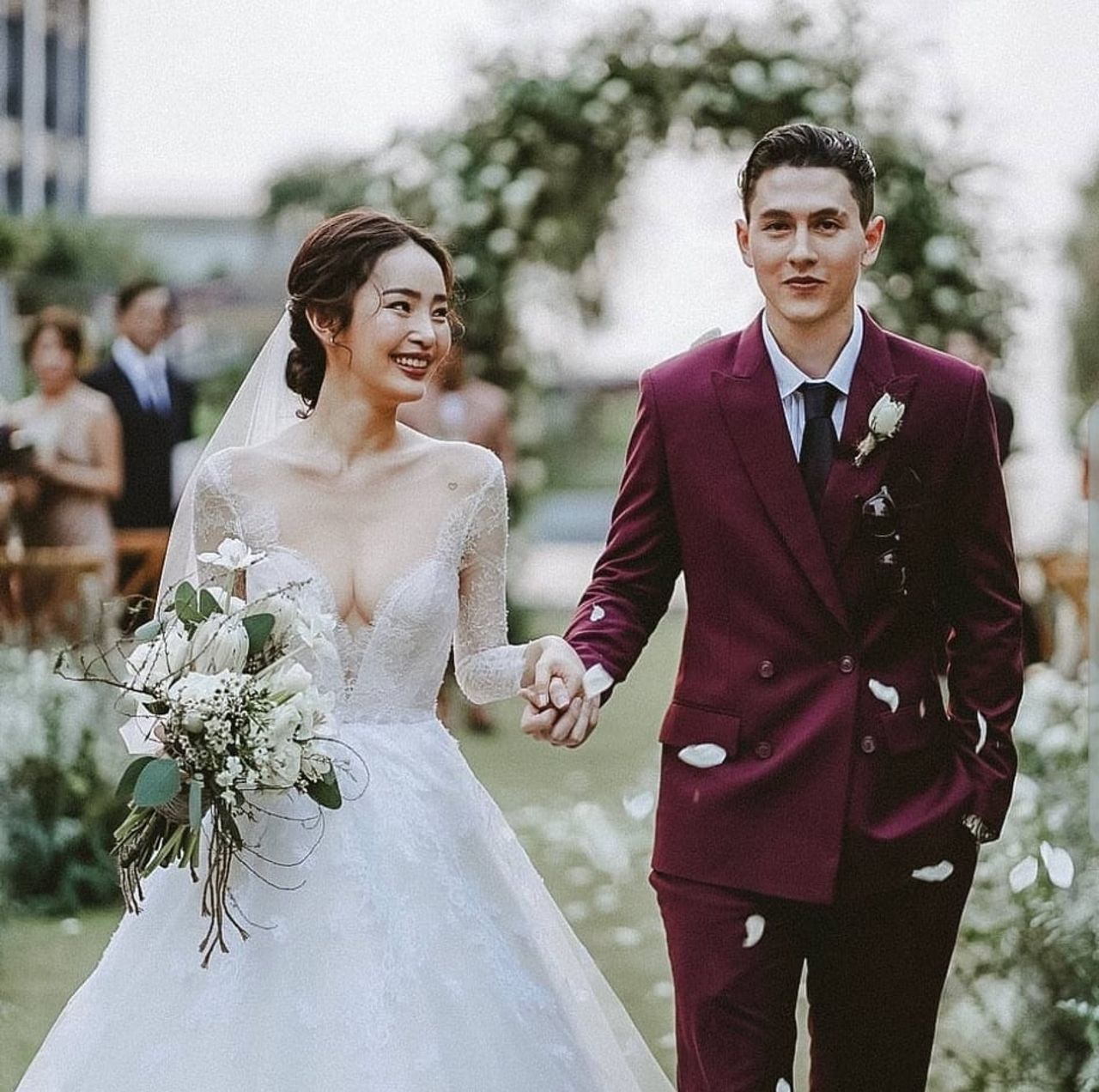 ปุ้มปุ้ย-กวินท์ ขอบคุณภาพจากอินเทอร์เน็ต