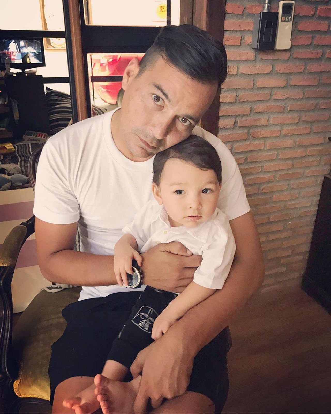 เรย์-น้องมิก้า ขอบคุณภาพจากไอจี @@raymacdonald