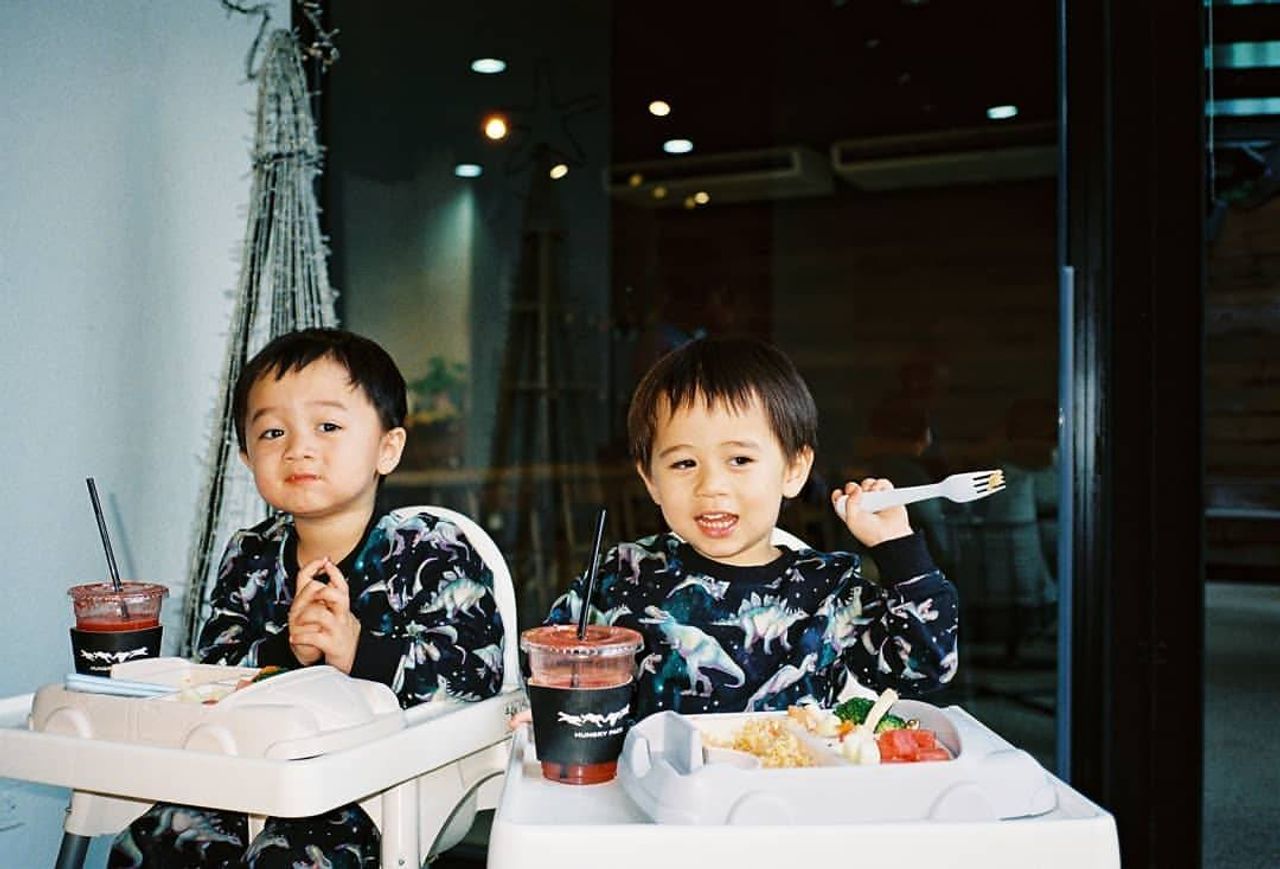 น้องสายฟ้า-น้องพายุ ขอบคุณภาพจากไอจี @chomismaterialgirl