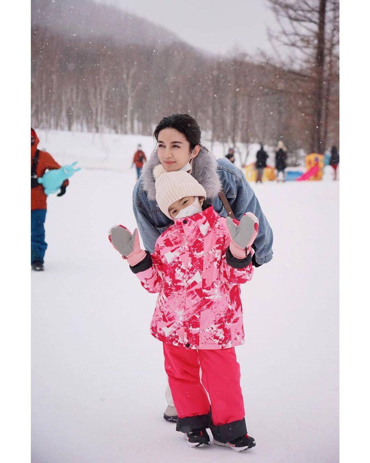 แม่โบว์-น้องมะลิ ขอบคุณภาพจากไอจี @vanda29