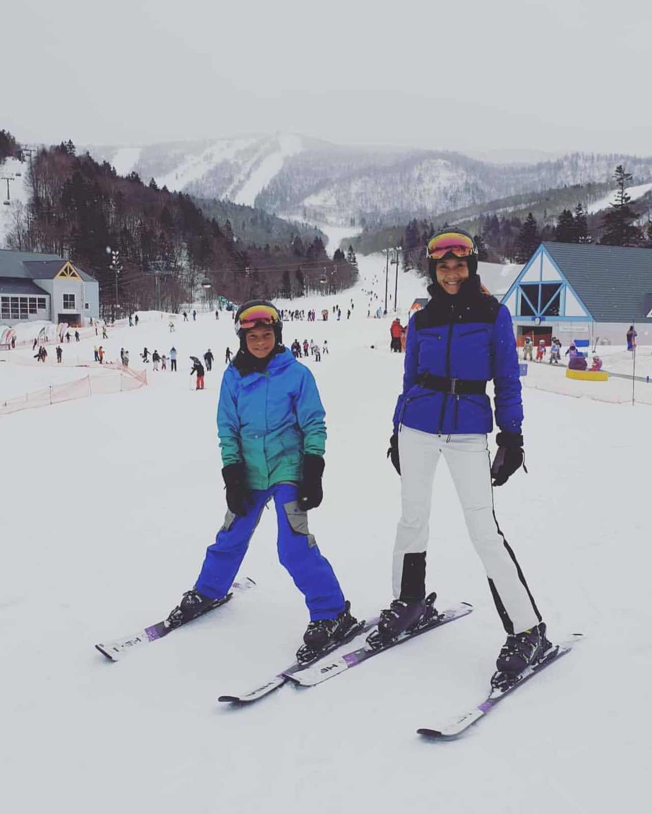 ลูกเกด-น้องสกาย เมื่อตอนไปเที่ยวประเทศญี่ปุ่น ขอบคุณภาพจากไอจี @metinee