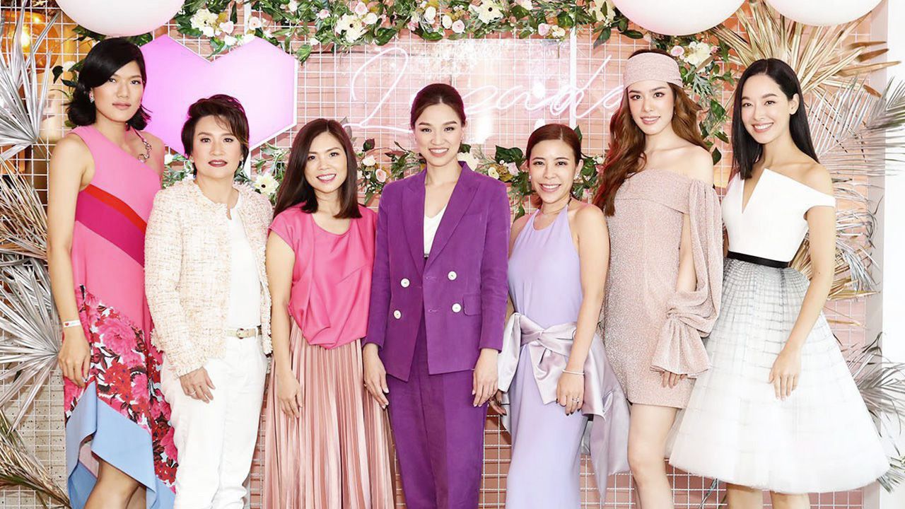 เท่ากัน ภารดี สินธวณรงค์ จัดงาน Lazada-Enabling Equality For All เพื่อร่วมแสดงจุดยืนและส่งเสริมความเท่าเทียมในทุกเพศสภาพเนื่องในวันสตรีสากล ปี 2563 โดยมี เจนนี่ ชาน, ธัญญรักข์ ชวาลดิฐ และ เกรซ-กาญจน์เกล้า ด้วยเศียรเกล้า มาร่วมงานด้วย ที่สยามดิสคัฟเวอรี่ วันก่อน.