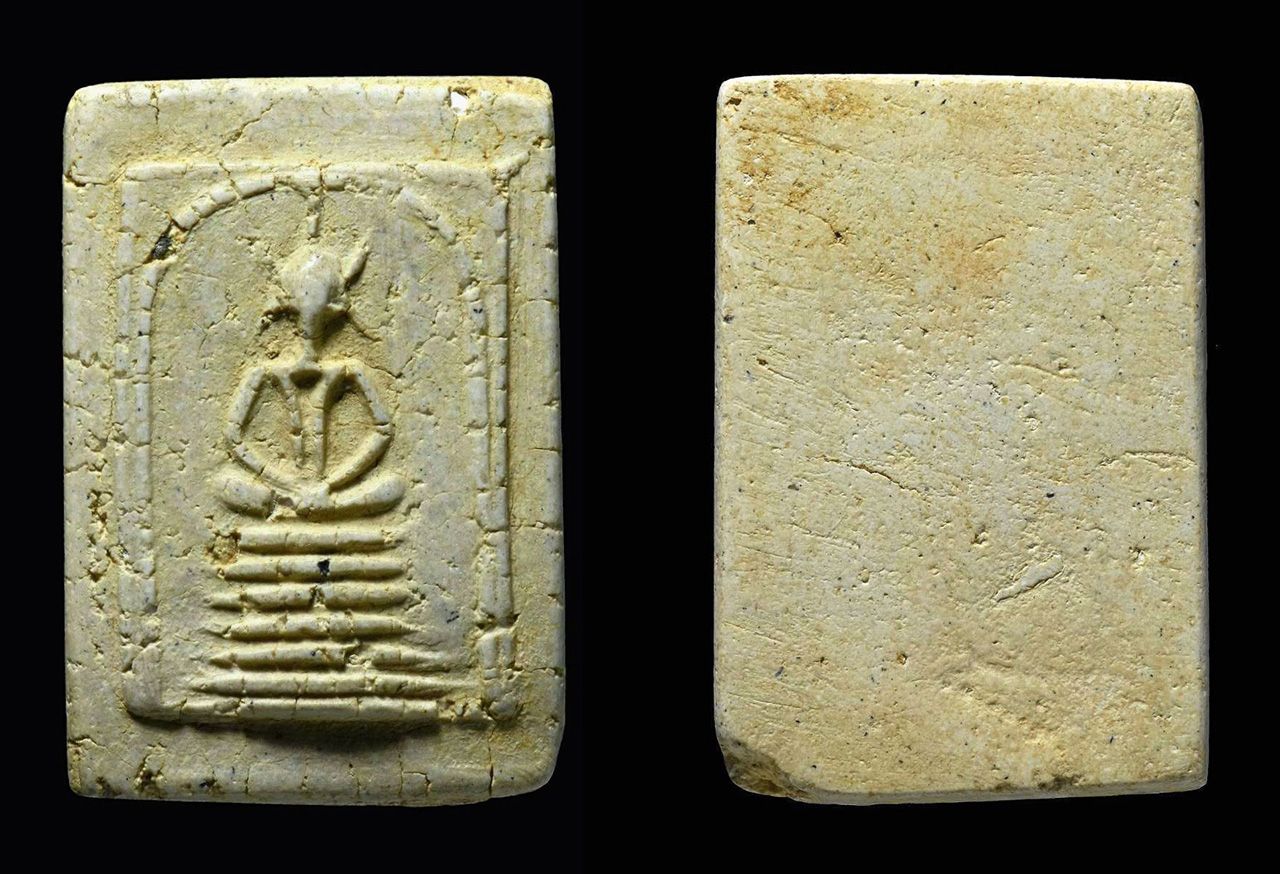 พระสมเด็จเกศไชโย พิมพ์ ๖ ชั้น อกตลอด วัดไชโยวรวิหาร ของ ปรีดา คูวิบูลย์ศิลป์.