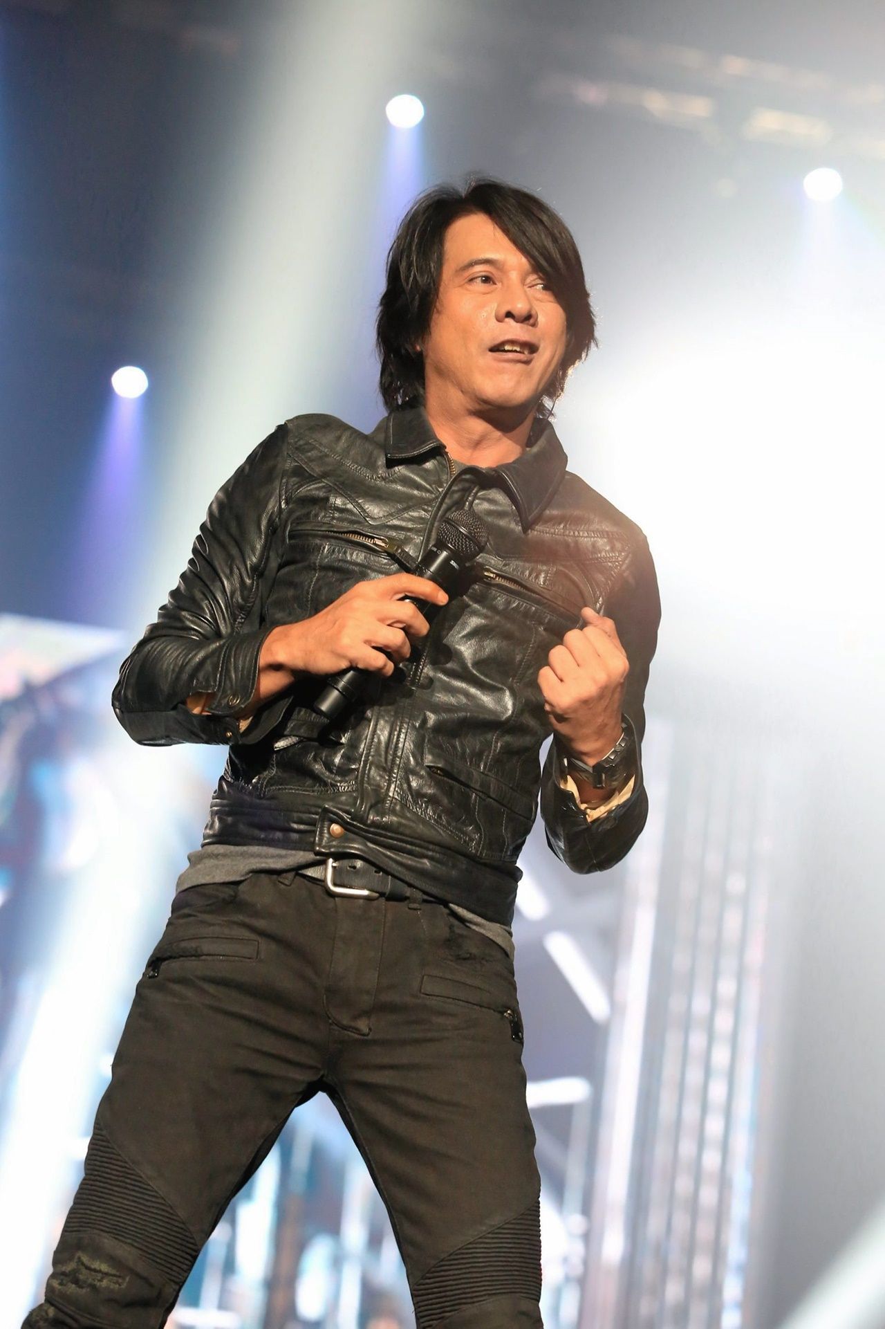 หนุ่ย อำพล