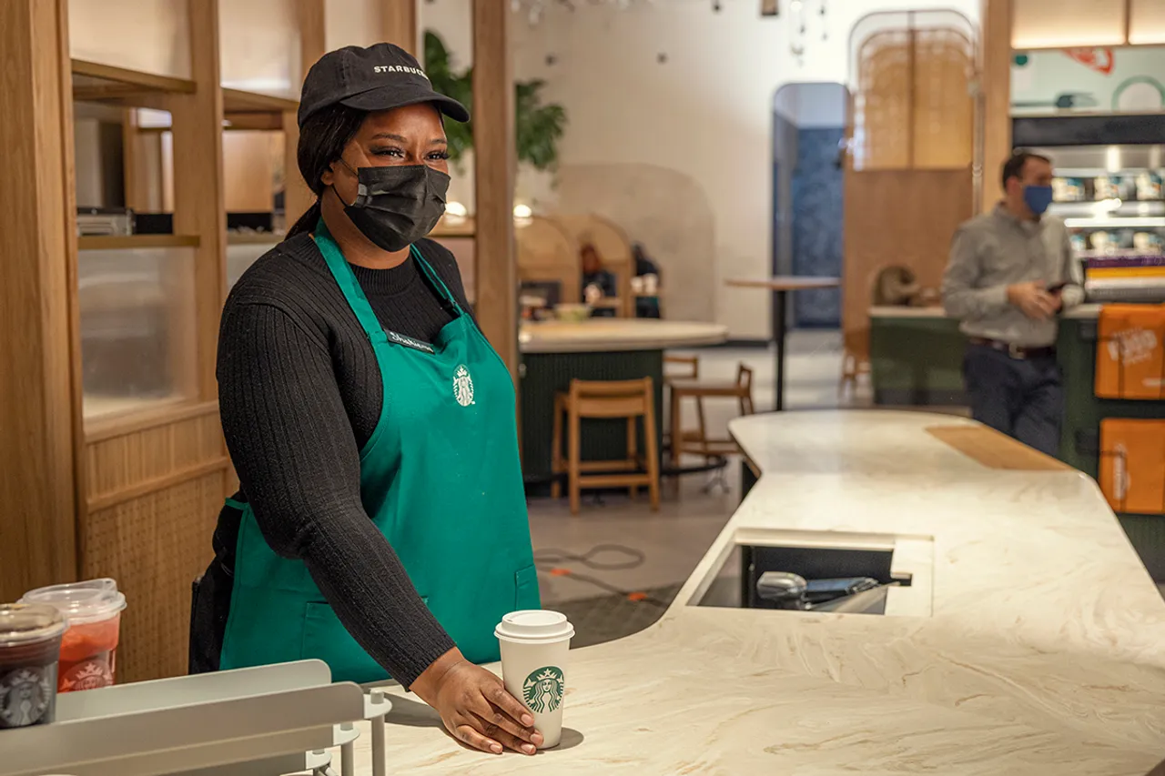 Starbucks Pickup with Amazon Go สาขาแรกเปิดแล้วที่นิวยอร์ก