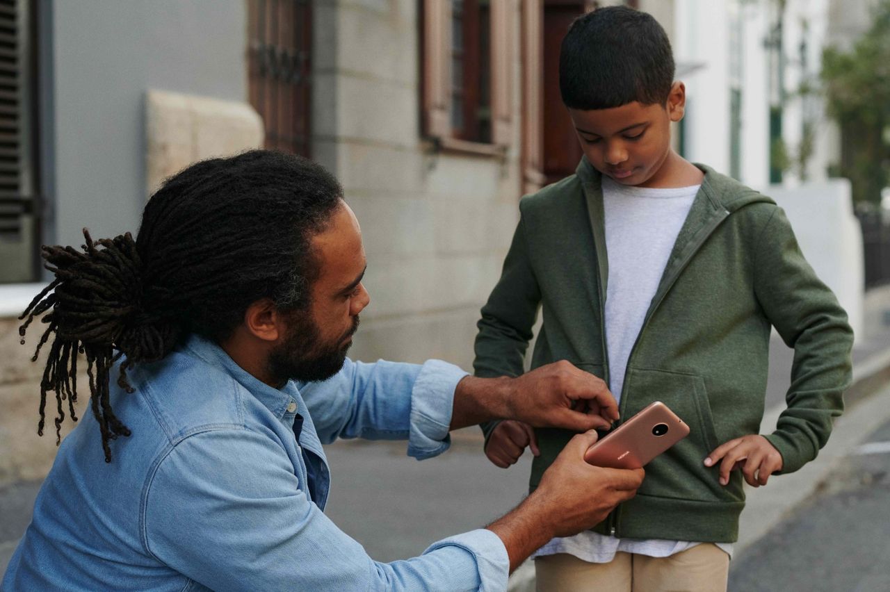 Nokia C20 สีน้ำตาลทอง