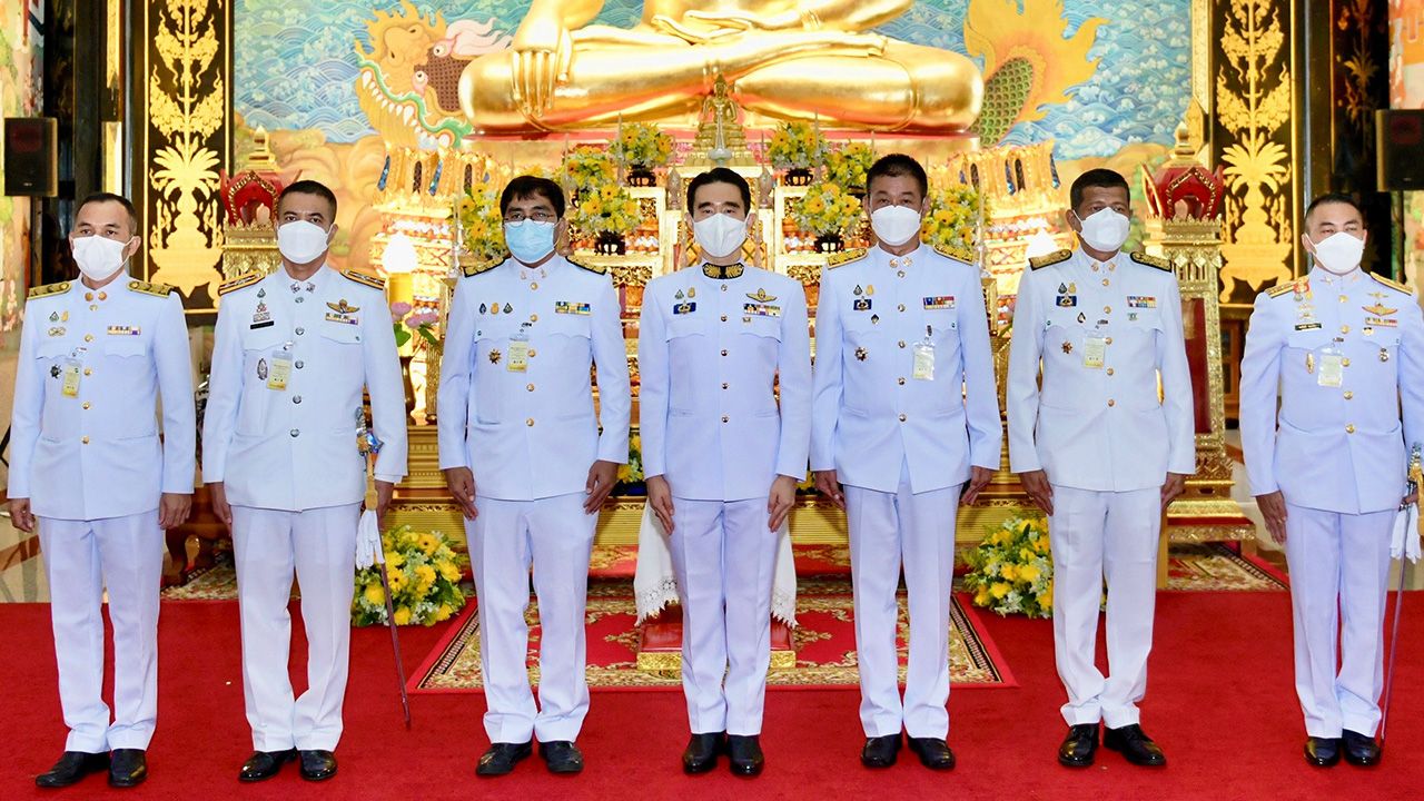 พระกฐิน อัศวิน เตชะเจริญวิกุล เป็นประธานในพิธีถวายผ้าพระกฐินพระราชทาน พระบาทสมเด็จพระเจ้าอยู่หัว โดยมี ขจรศักดิ์ เจริญโสภา, สุพจน์ หนูเกลี้ยง, พ.อ.สรรัศมิ์ นิลสลับ และ พ.ต.ท.โชคทวี จันทร์ทองอ่อน มาร่วมในพิธีด้วย ที่วัดกะพังสุรินทร์ จ.ตรัง วันก่อน.
